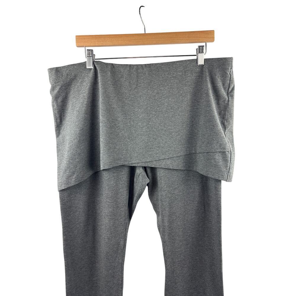Women’s Cabi XL Gray Cropped Leggings w/ Attached Skirt - Picture 2 of 6